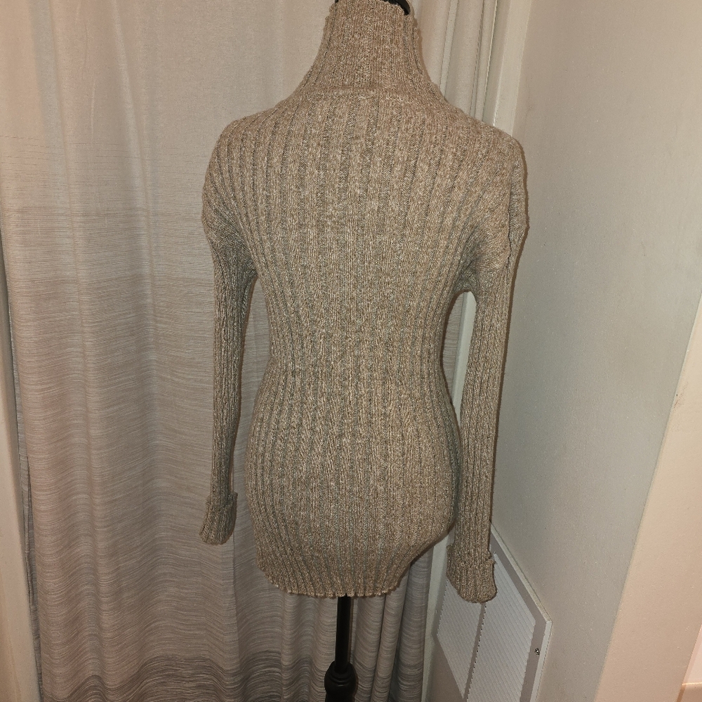 Cozy Ribbed Knit Sweater - Picture 4 of 7